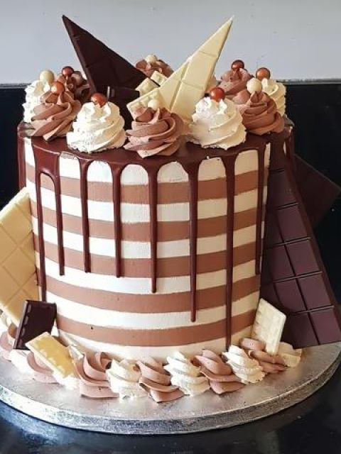 celeabration-cakes-8