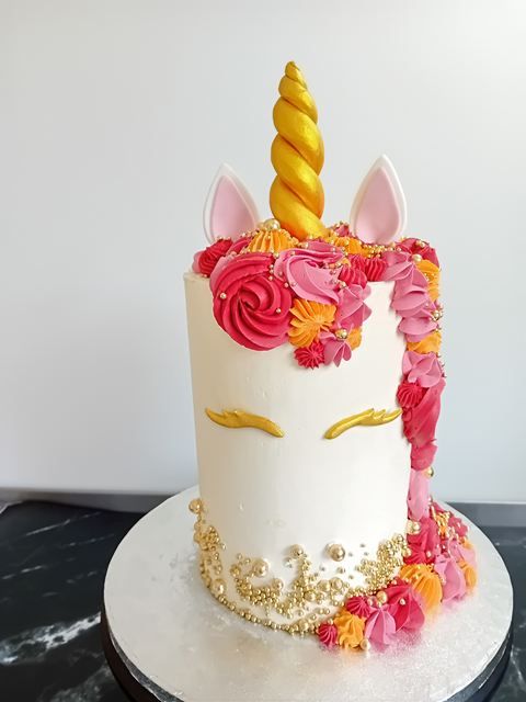 birthday-cakes-14-kireth-ai